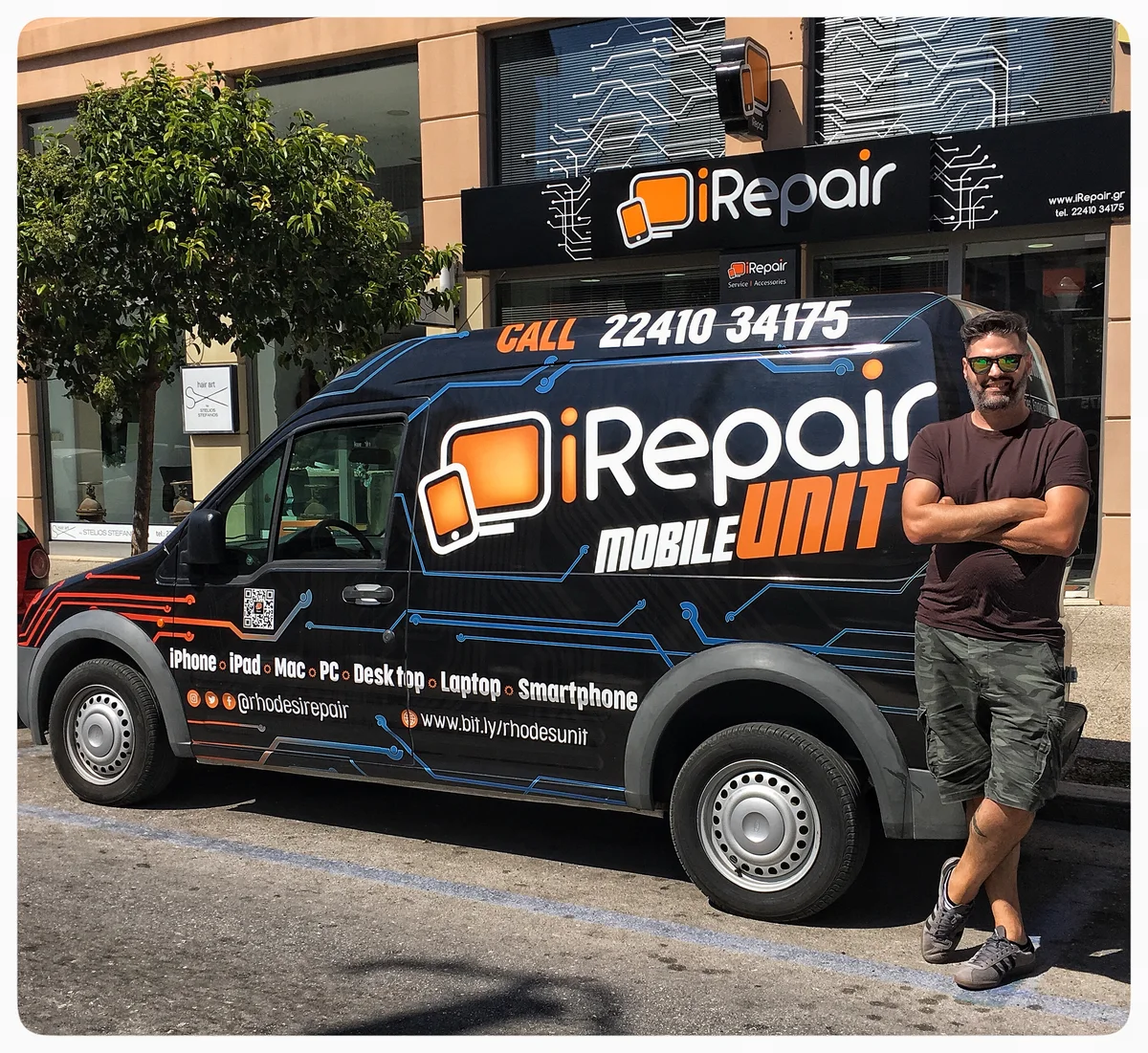 The iRepair Rhodes Mobile Unit outside the store